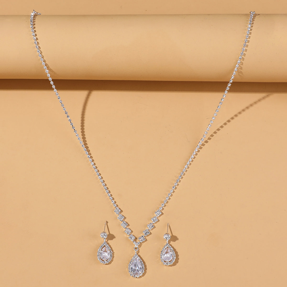 Necklace & Earrings Set Fashionable Waterdrop Rhinestone Jewelry Set 4055 Silver